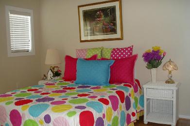 Bedroom 2-Queen